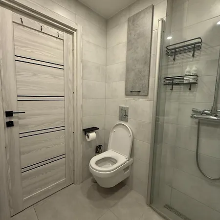 아파트 New Modern In The Centre